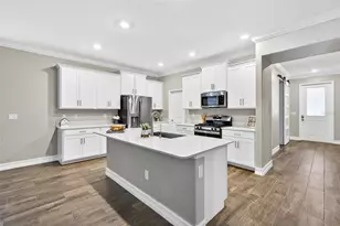 19462 Forest Garden Ct, Brooksville, FL 34601 - Photo 9