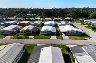 35912 Verano Ln, Zephyrhills, FL 33541 - Photo 27