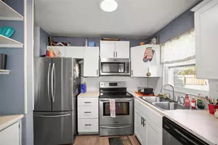 7000 13th St N, Saint Petersburg, FL 33702 - Photo 7