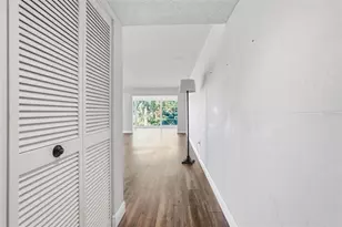 225 Country Club Dr, Largo, FL 33771 - Photo 7