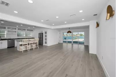 14125 N Bayshore Drive, Madeira Beach, FL 33708 - Photo 15