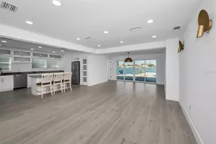 14125 N Bayshore Dr, Madeira Beach, FL 33708 - Photo 15