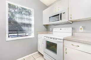 1107 3rd St E, Bradenton, FL 34208 - Photo 15