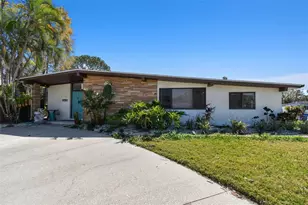 1600 Delaware Ave NE, Saint Petersburg, FL 33703 - Photo 1