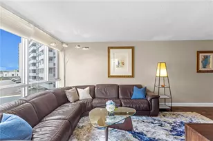 470 3rd St S, Saint Petersburg, FL 33701 - Photo 3