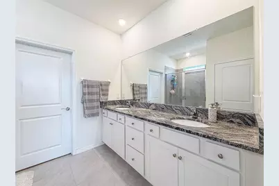 8349 Wheat Stone Drive, Zephyrhills, FL 33540 - Photo 23