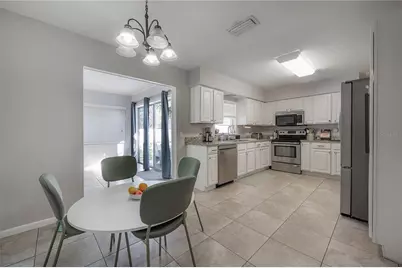 2523 Lake Ellen Circle, Tampa, FL 33618 - Photo 5