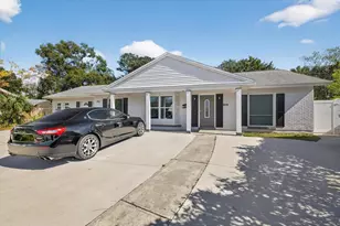 7003 Baywood Ct, Tampa, FL 33615 - Photo 5