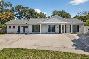 7003 Baywood Ct, Tampa, FL 33615 - Photo 3