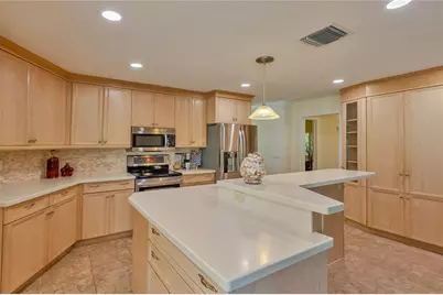 411 Belle Isle Avenue, Belleair Beach, FL 33786 - Photo 17