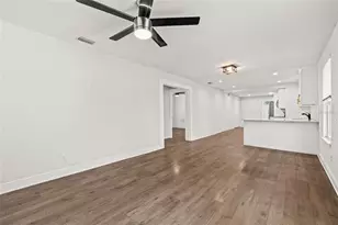 210 E Cluster Ave, Tampa, FL 33604 - Photo 13