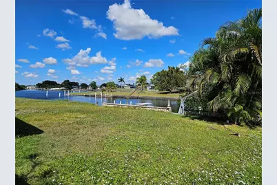 125 Poinsettia Circle NE, Port Charlotte, FL 33952 - Photo 5