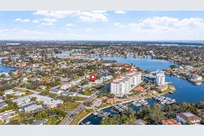 1330 Snell Isle Boulevard NE #4, Saint Petersburg, FL 33704 - Photo 7