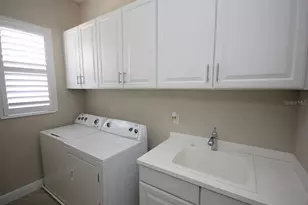 5804 Yeats Manor Dr, Tampa, FL 33616 - Photo 19