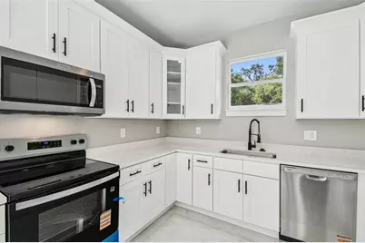 145 N Orange Avenue, Brooksville, FL 34601 - Photo 19