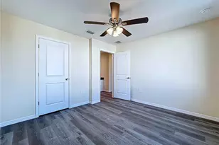 4364 Cambio Gdns Ct, Tampa, FL 33610 - Photo 43