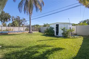 600 43rd Ave NE, Saint Petersburg, FL 33703 - Photo 23