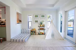 600 43rd Ave NE, Saint Petersburg, FL 33703 - Photo 9