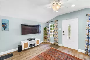 5161 Rena Street N, Saint Petersburg, FL 33709 - Photo 5