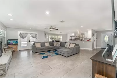 945 Shawna Shores, Haines City, FL 33844 - Photo 3