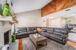 2003 Poplar Ct, Plant City, FL 33563 - Photo 9