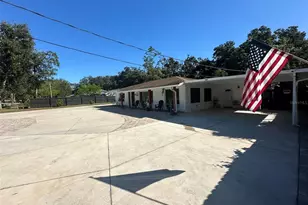 16903 Hanna Rd, Lutz, FL 33549 - Photo 3