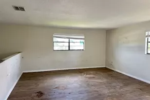 711 47th St W, Palmetto, FL 34221 - Photo 9
