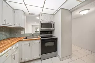 11485 Oakhurst Rd, Largo, FL 33774 - Photo 7