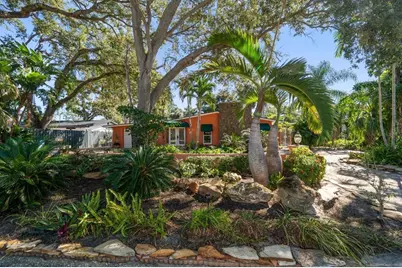 3033 82nd Way N, Saint Petersburg, FL 33710 - Photo 3
