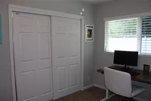 135 Connie Ave, Tampa, FL 33613 - Photo 23