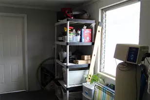 135 Connie Ave, Tampa, FL 33613 - Photo 35