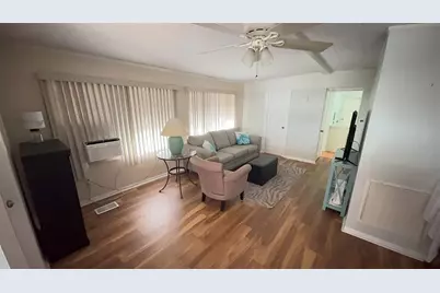 4851 W Gandy Boulevard #B11L38, Tampa, FL 33611 - Photo 5