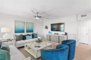 1701 Gulf Way, Saint Petersburg, FL 33706 - Photo 5