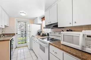 7701 Starkey Rd, Seminole, FL 33777 - Photo 15