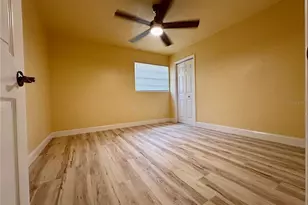 8108 El Portal Dr, Tampa, FL 33604 - Photo 17