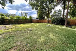 8108 El Portal Dr, Tampa, FL 33604 - Photo 29