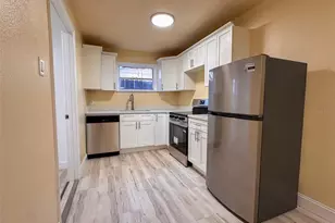 8108 El Portal Dr, Tampa, FL 33604 - Photo 11