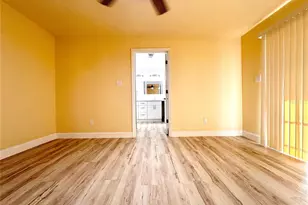 8108 El Portal Dr, Tampa, FL 33604 - Photo 23