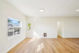 12832 Campbell Ln, Largo, FL 33774 - Photo 11