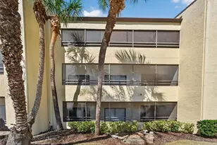 13610 S Village Dr, Tampa, FL 33618 - Photo 41