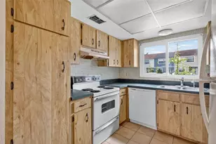 2751 S Pines Dr, Largo, FL 33771 - Photo 21