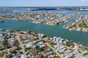 13248 4th St E, Madeira Beach, FL 33708 - Photo 43
