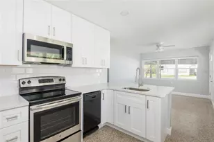 13248 4th St E, Madeira Beach, FL 33708 - Photo 11