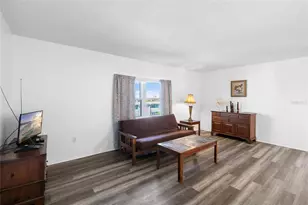 6651 Sunset Way, Saint Pete Beach, FL 33706 - Photo 5