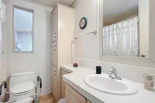 366 Gracie Ave N, Frostproof, FL 33843 - Photo 15