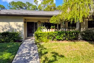 140 Joanne Pl, Oldsmar, FL 34677 - Photo 1