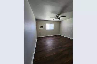 2219 Highland Street #1, Saint Petersburg, FL 33705 - Photo 5