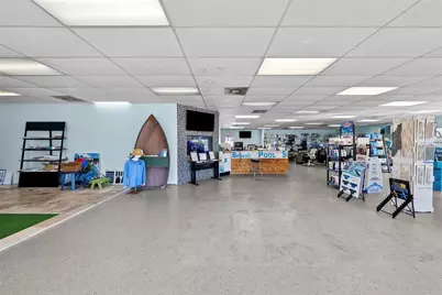 1400 W Bay Drive, Largo, FL 33770 - Photo 23