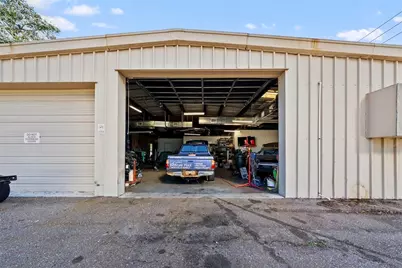 1400 W Bay Drive, Largo, FL 33770 - Photo 5