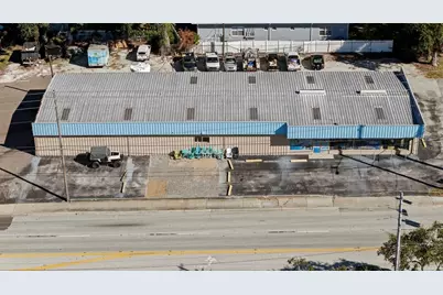 1400 W Bay Drive, Largo, FL 33770 - Photo 9